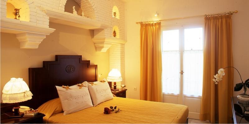 Antirides Hotel เนาซา ภายนอก รูปภาพ